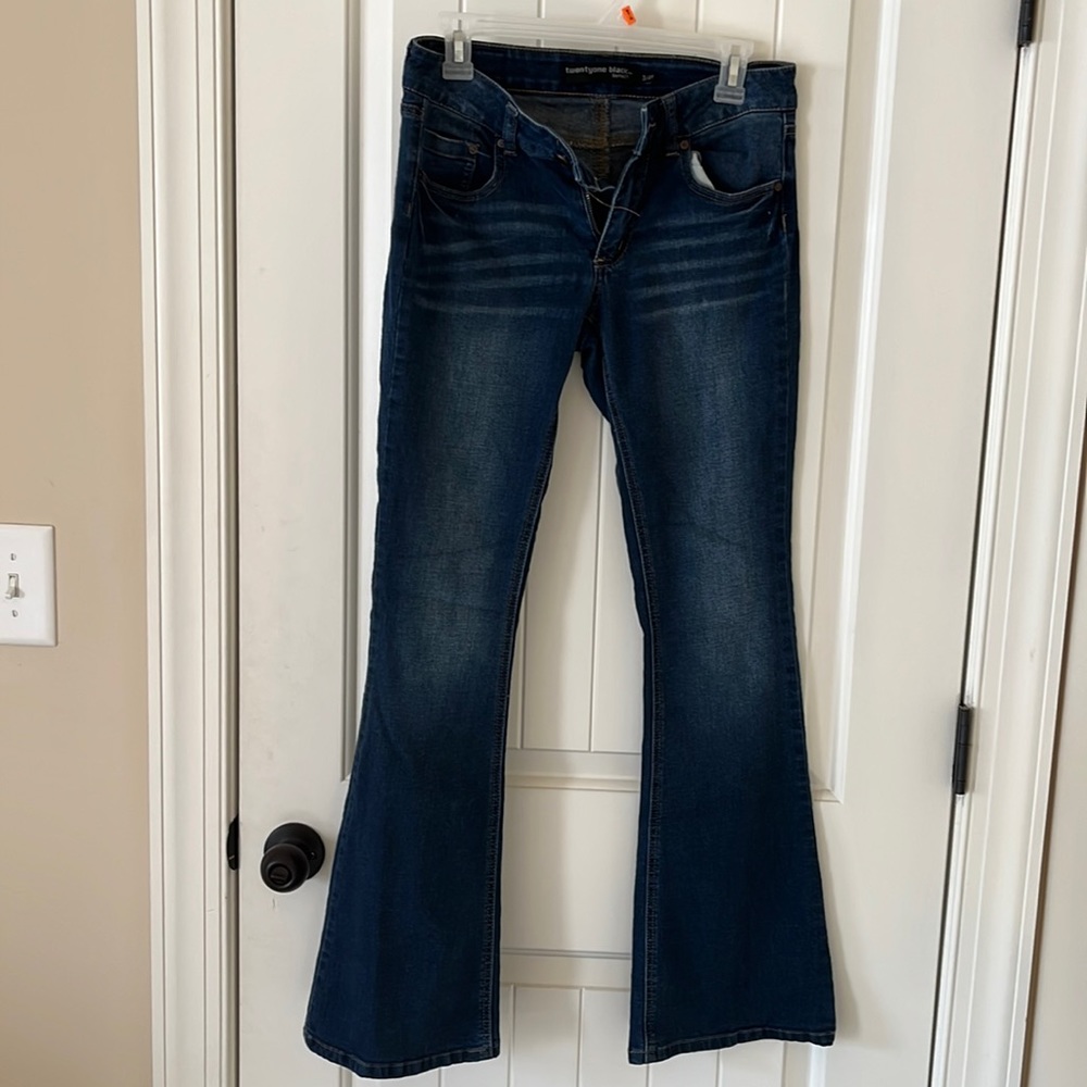 Mid Rise Flare Dark Denim Jeans (Used Good Condition)